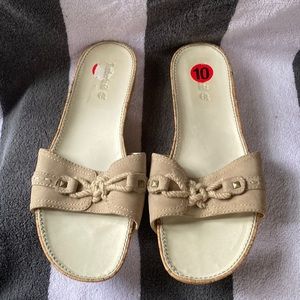 TIMERLANDS sandals sz 10 womens flip flop sandals tan beige white cork